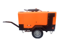 Винтовой компрессор ММЗ ПВ 12 0,7 (на шасси) Винтовой компрессор ММЗ ПВ 12 0,7 (на шасси)