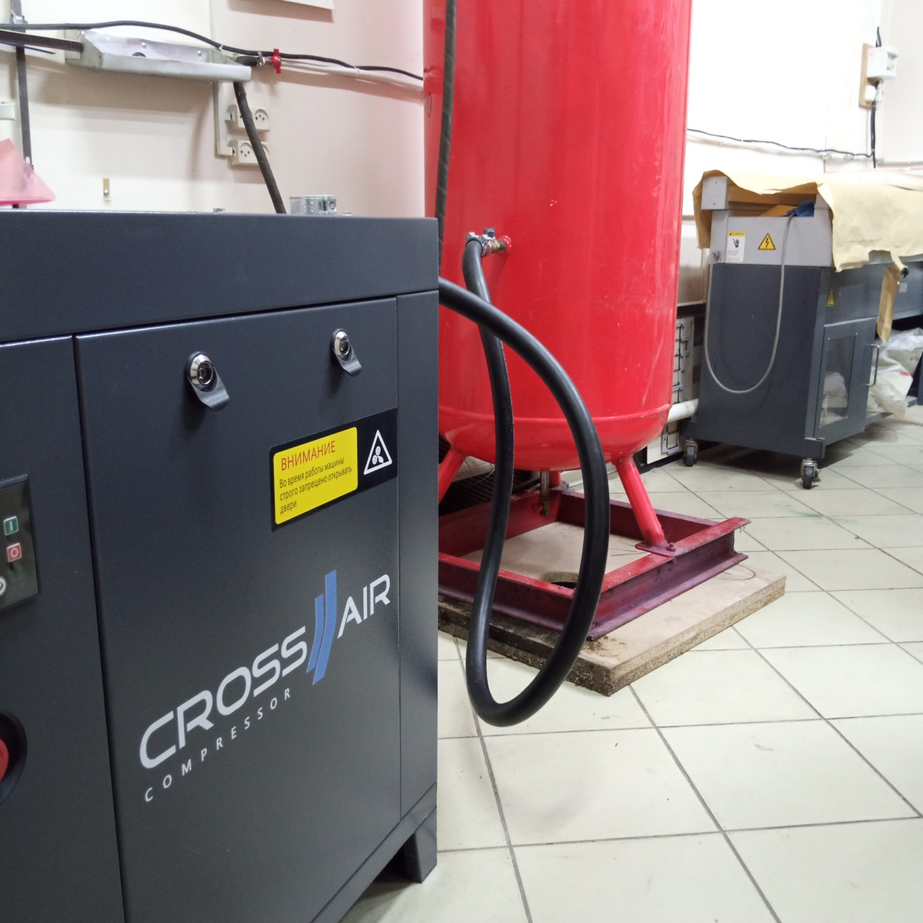 Винтовой компрессор "Cross Air" CA5.5-10GA для ООО "Палитра"
