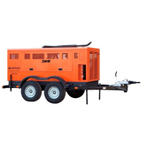 Компрессор винтовой "ЗИФ" ПВ-4/1,2 (на шасси) Компрессор винтовой "ЗИФ" ПВ-4/1,2 (на шасси)