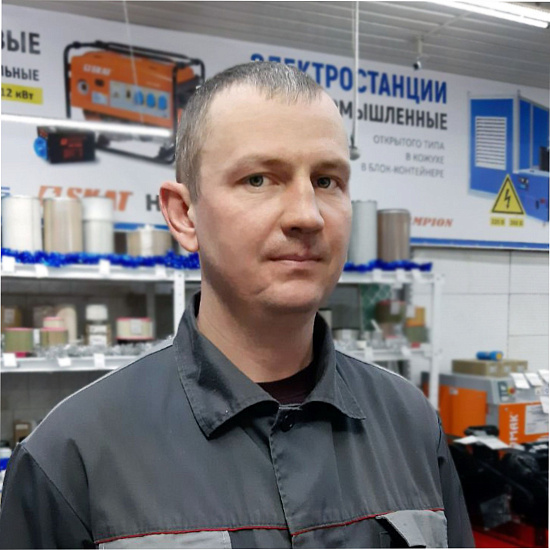 Евгений Титов - Инженер сервисного центра Евгений Титов - Инженер сервисного центра